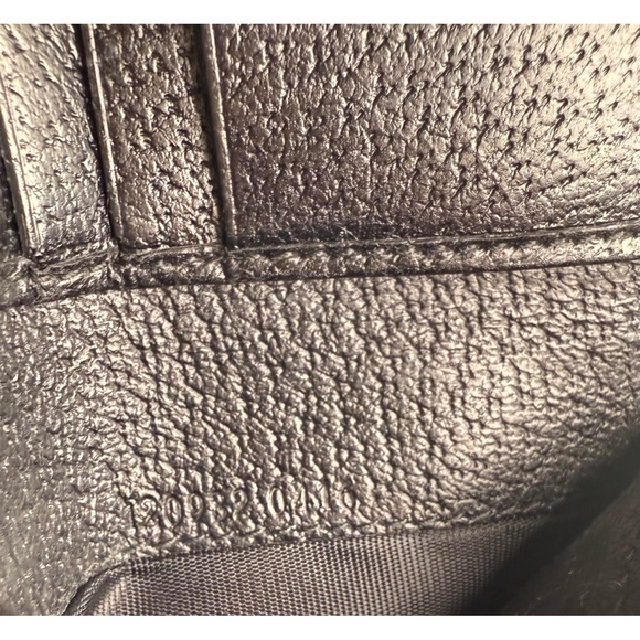 Gucci Wallet Womens Black Designer Bifold GG Monogram Snap Closure Classic Chic - Picture 7 of 7